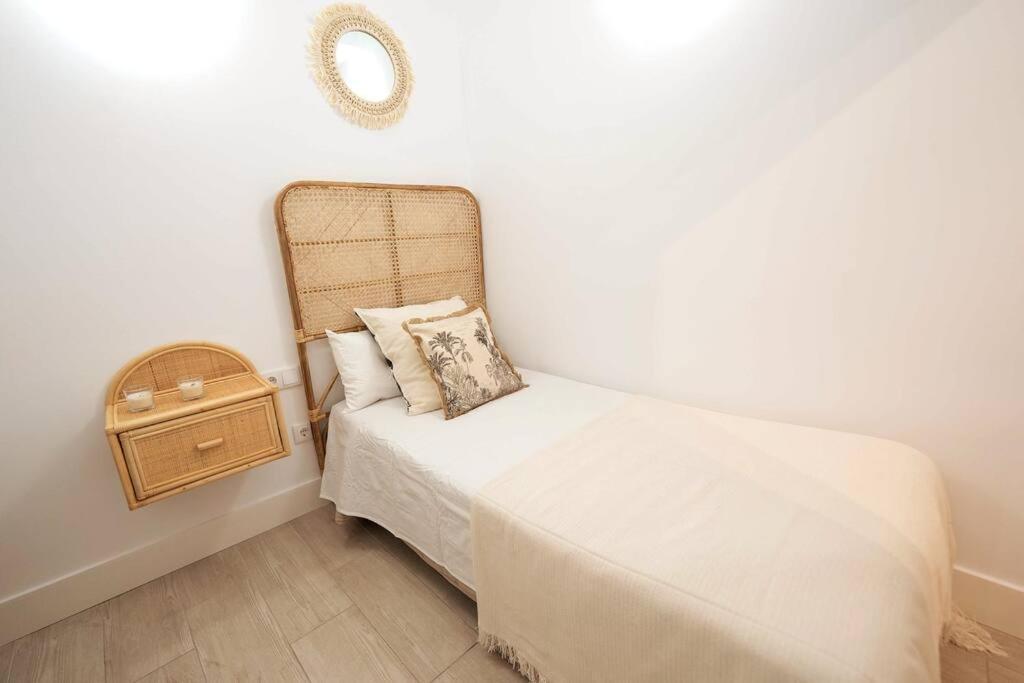 Apartamento A Estrenar En Calle Alcazares Севилья Экстерьер фото